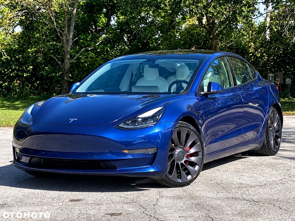 Tesla Model 3 2022 photo 2