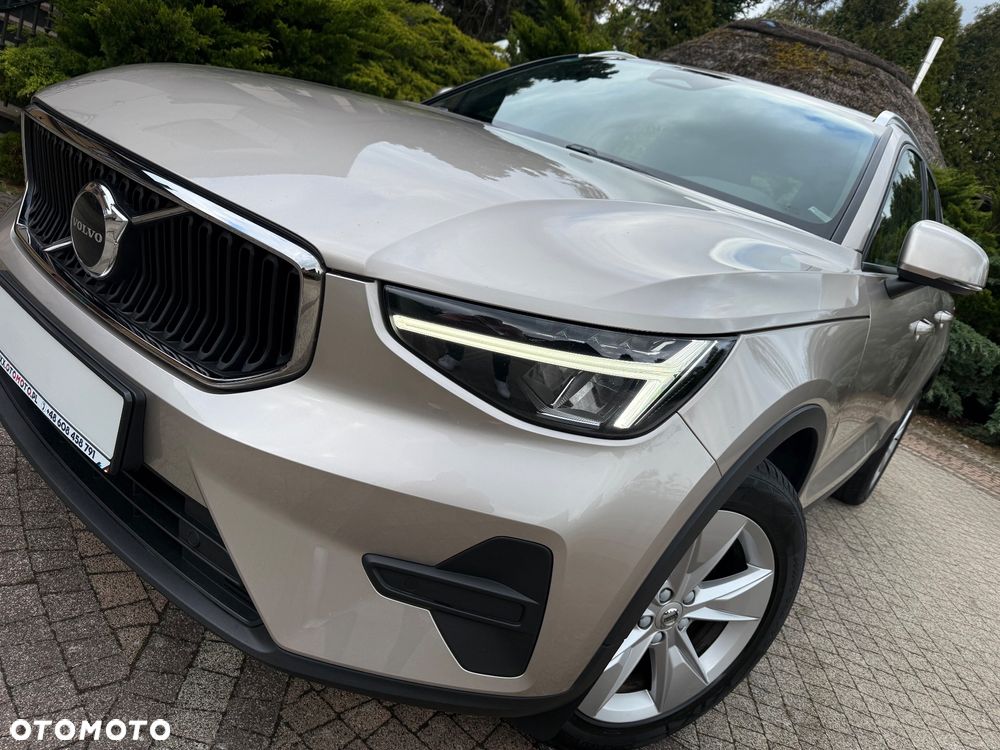 Volvo XC 40 B3 B DKG Plus Bright - 2