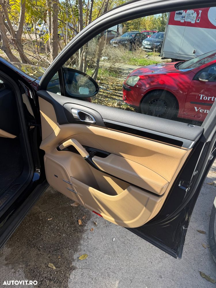 Porsche Cayenne Tiptronic S - 31