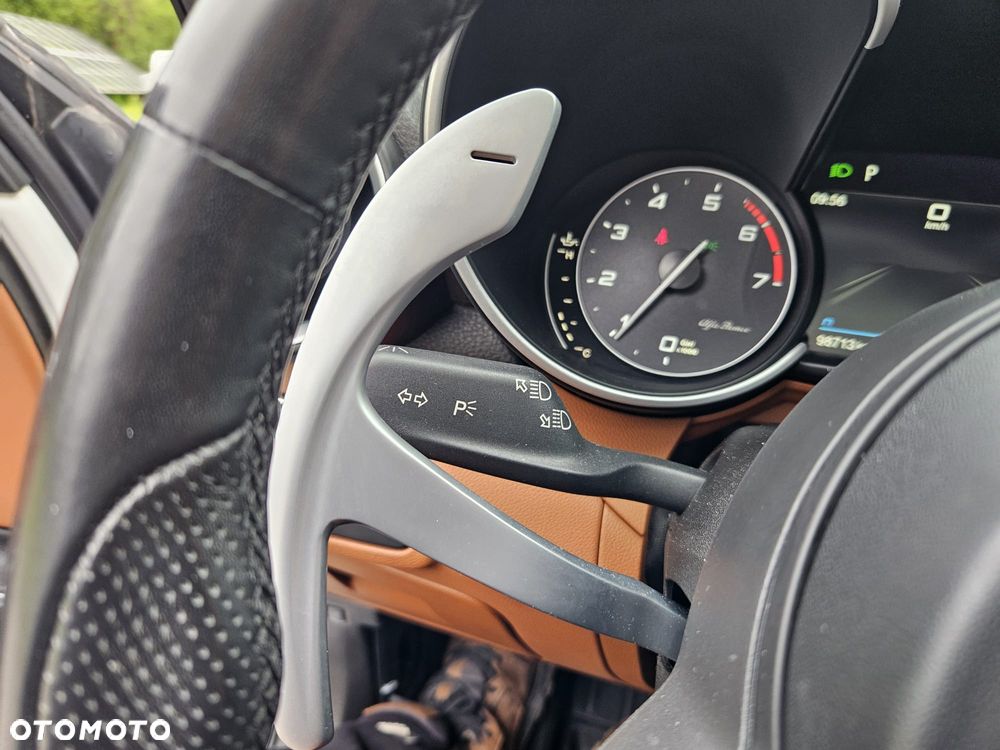 Alfa Romeo Giulia 2.0 Turbo Veloce TI Q4 - 40