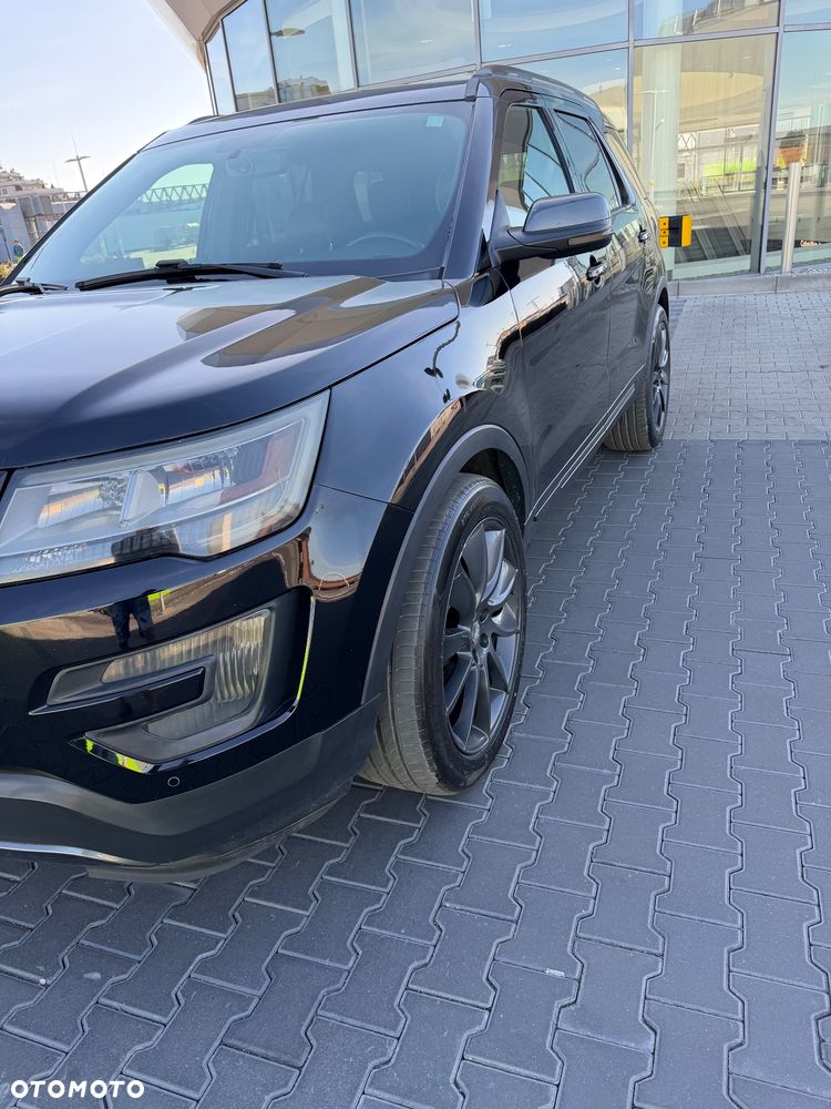 Ford Explorer - 10