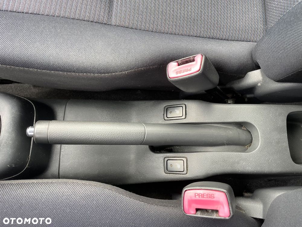 Suzuki Swift 1.3 Black and White - 10