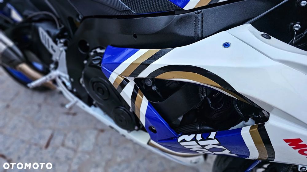 Suzuki GSX-R - 10