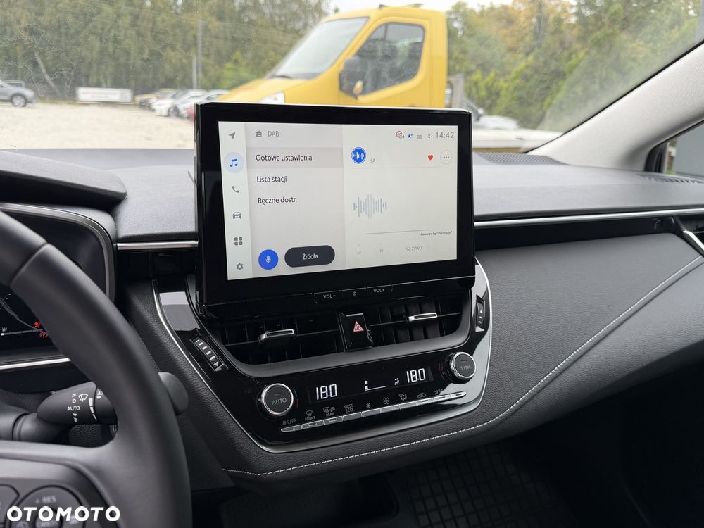 Toyota Corolla 1.8 Hybrid Comfort - 33