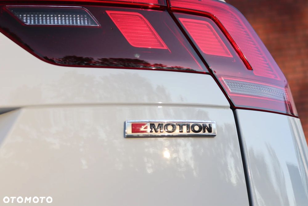 Volkswagen Passat 2.0 TDI SCR Highline DSG - 24
