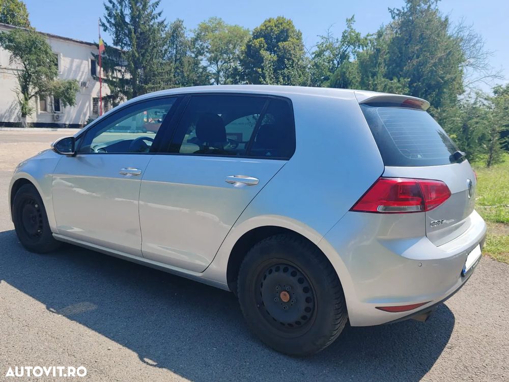Volkswagen Golf 1.6 TDI DPF BlueMotion Technology Comfortline - 5