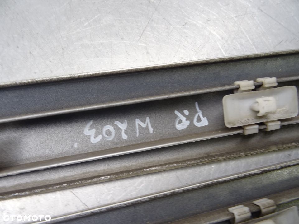 MERCEDES W203 KOMBI 00-03 2.0B LISTWY DRZWI PRZÓD TYŁ KOMPLET - 6