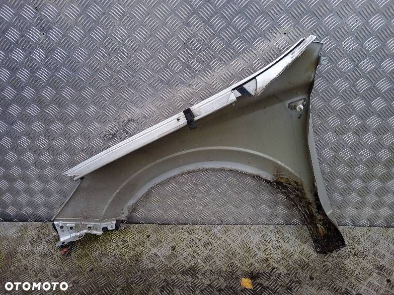 BŁOTNIK PRAWY PRZEDNI OPEL ASTRA H - 2