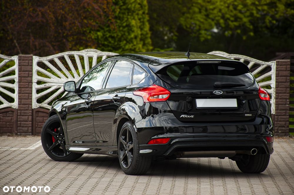 Ford Focus 1.5 EcoBoost Titanium - 29