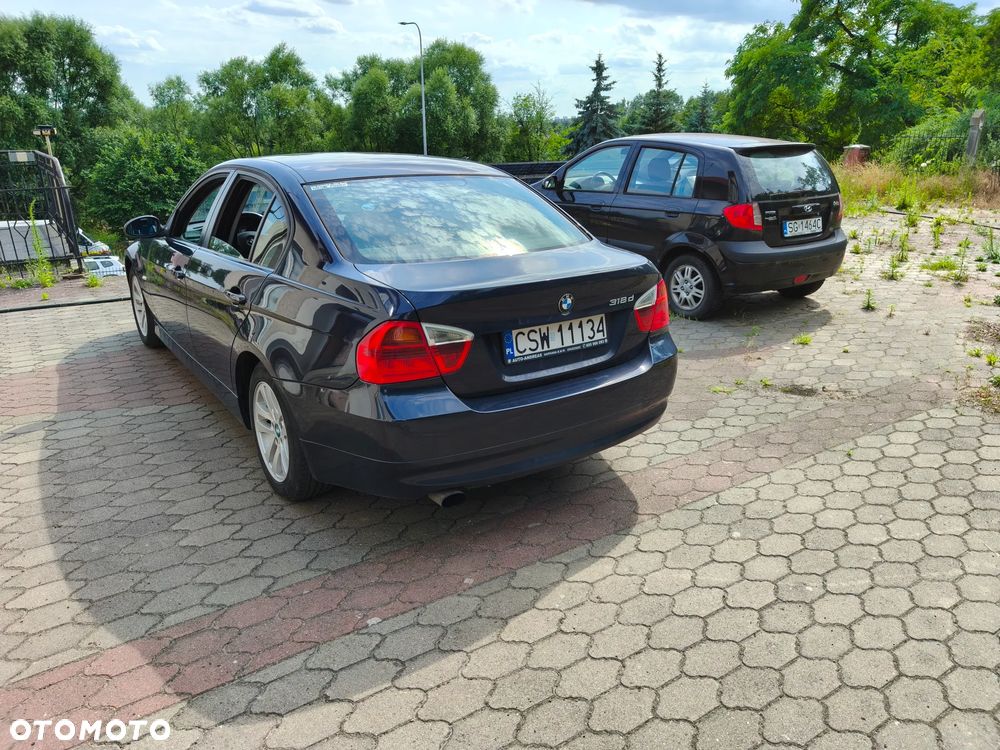 BMW Seria 3 318d - 5