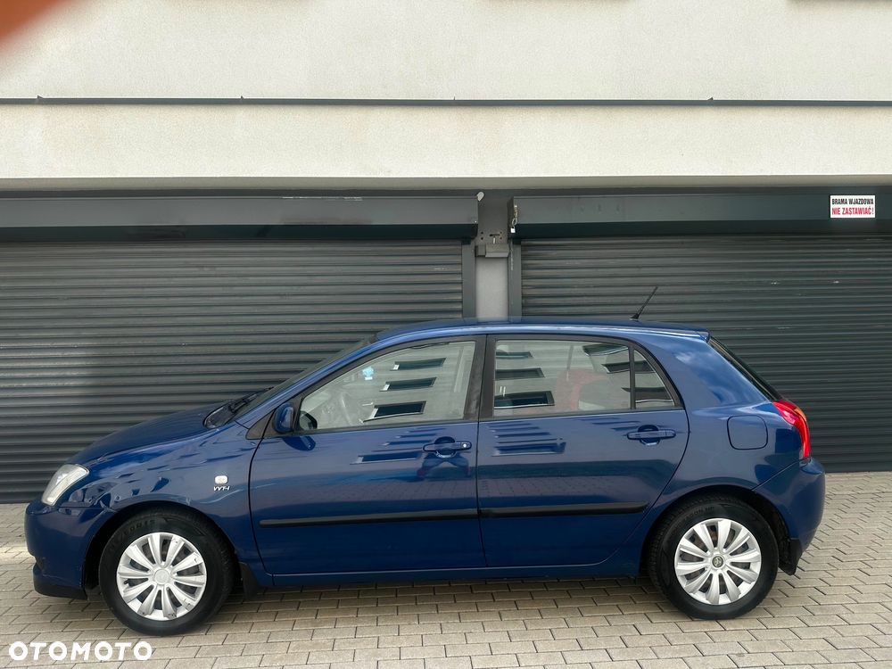 Toyota Corolla - 2