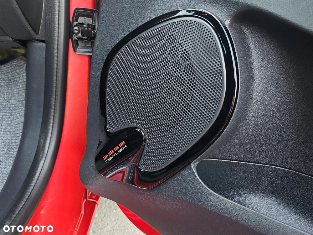 Renault Clio ENERGY TCe 120 EDC LIMITED 2018 - 19