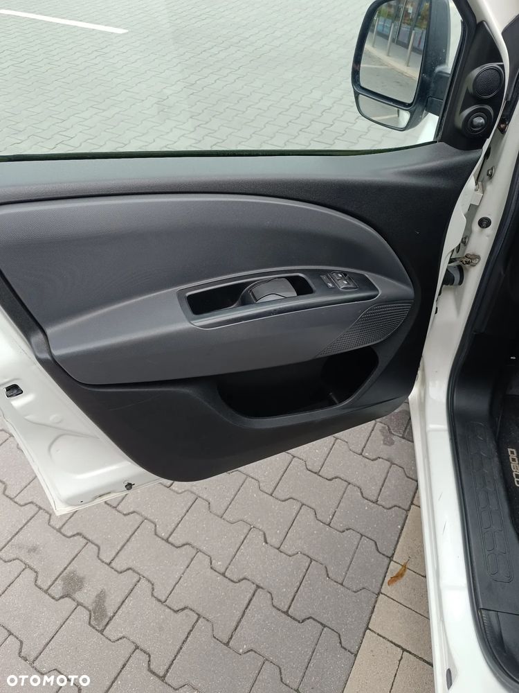 Fiat Doblo - 15