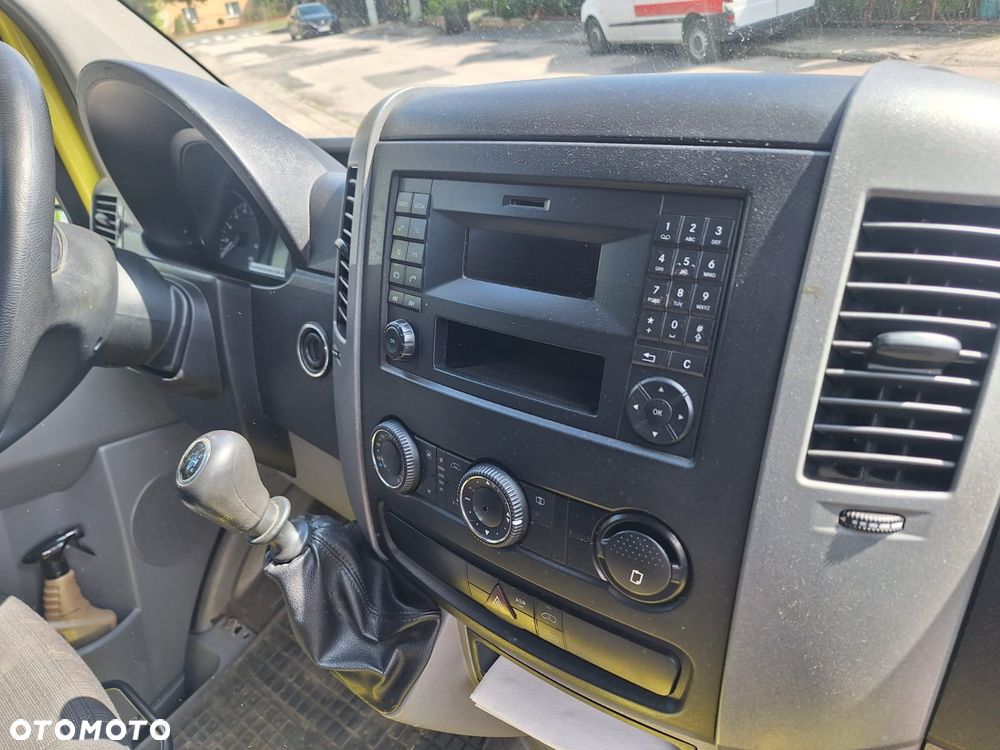 Mercedes-Benz Sprinter - 8