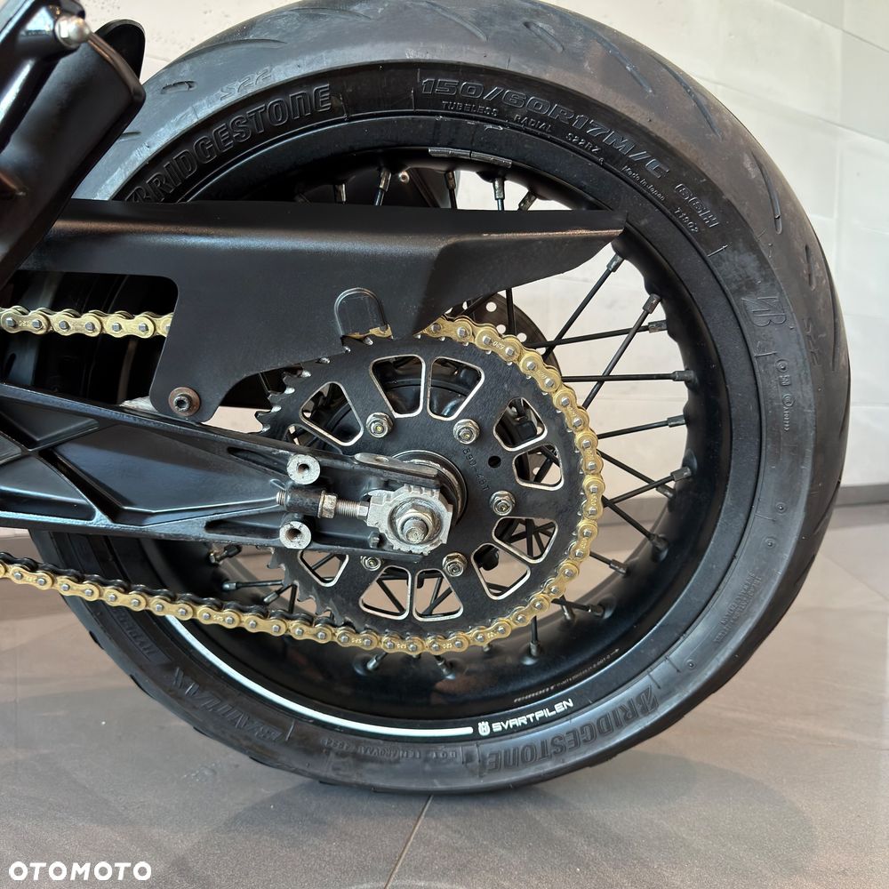 Husqvarna Svartpilen - 12