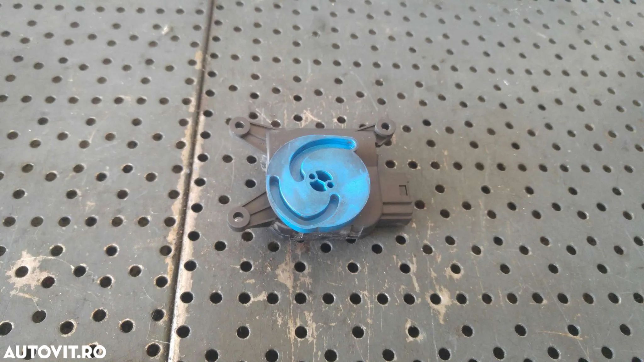 Motoras clapeta aeroterma audi a4 b7 8e 0132801322 666210j - 1