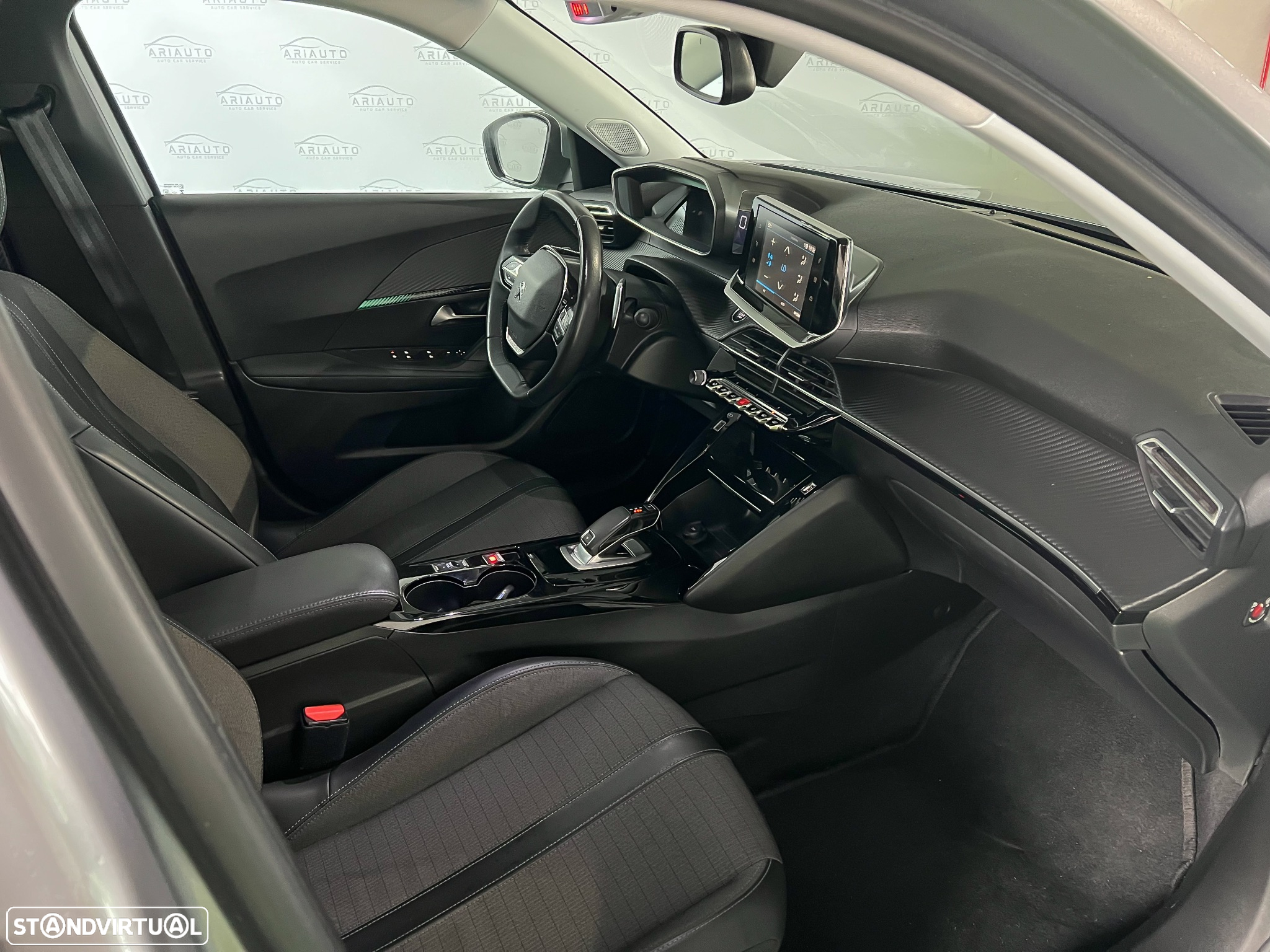 Peugeot 2008 BlueHDi 130 EAT8 Allure - 7