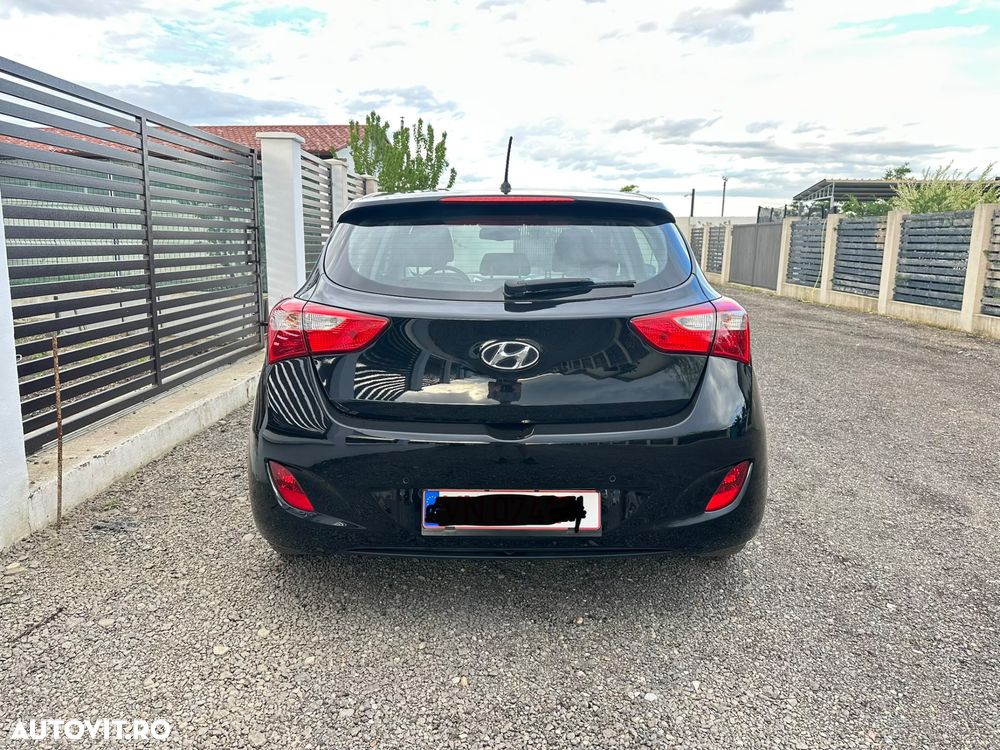 Hyundai i30 1.6 CRDI Comfort - 12
