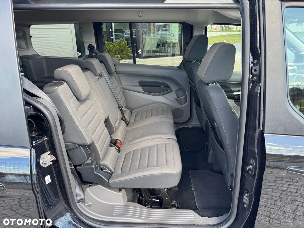 Ford Tourneo Connect Grand - 17