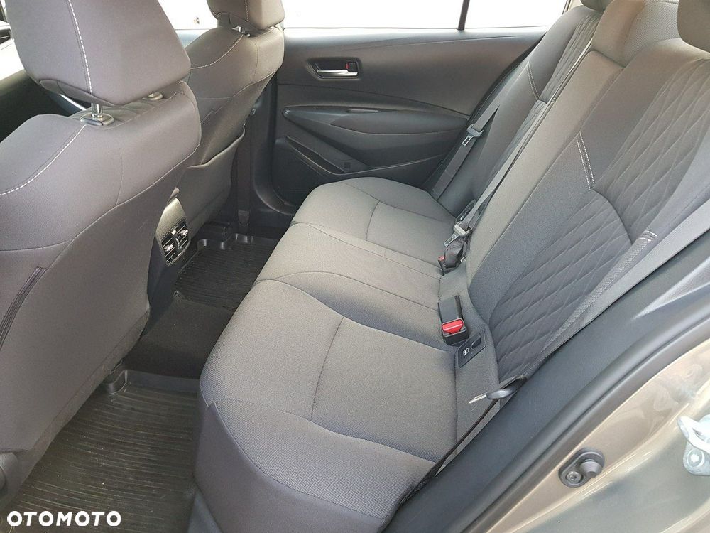Toyota Corolla - 11