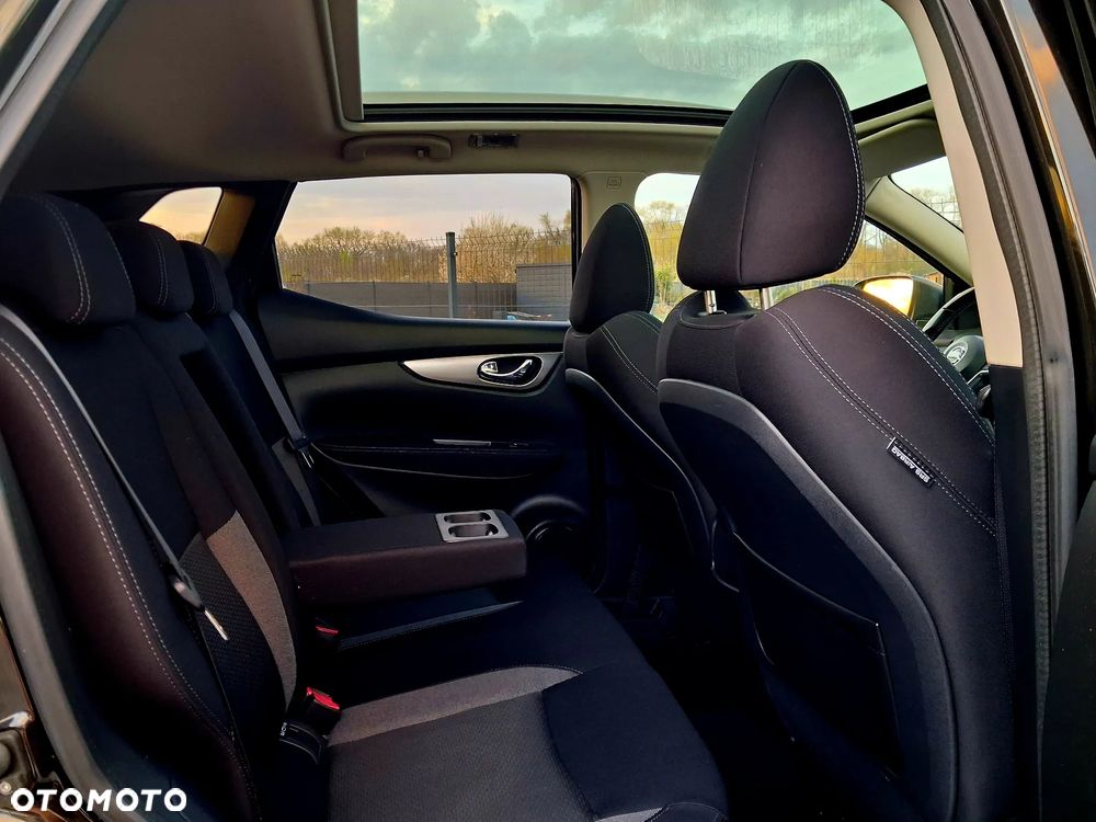 Nissan Qashqai 1.2 DIG-T N-Connecta - 28