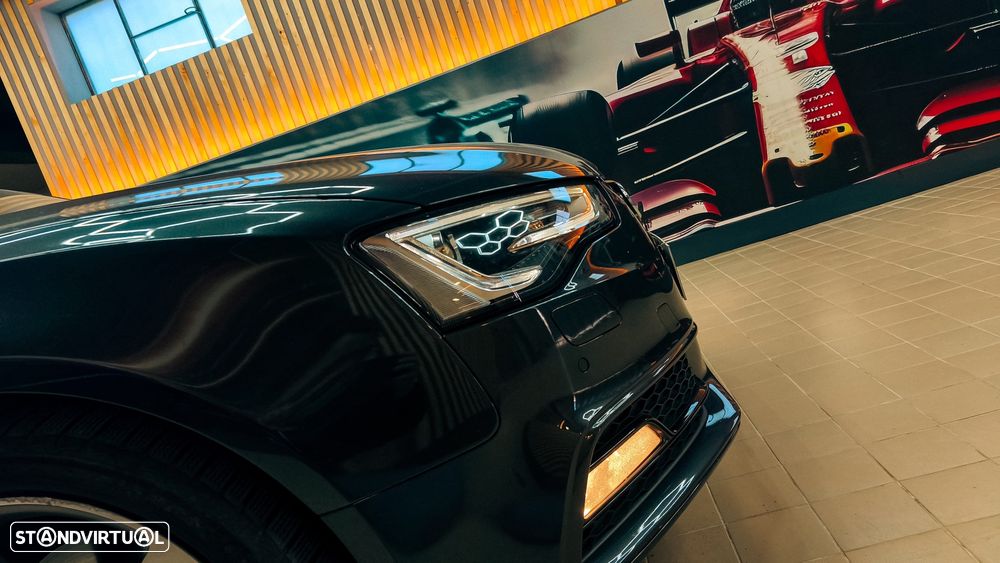 Audi A5 Cabrio 2.0 TDi Multitronic S-line - 4