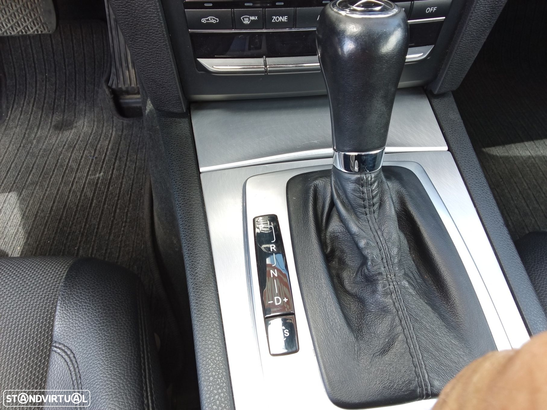 Mercedes-Benz E 250 CDi Avantgarde BlueEfficiency Auto. - 15