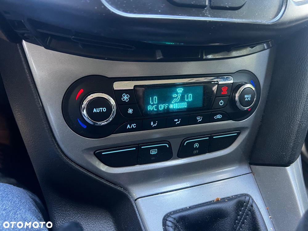 Ford Focus 1.0 EcoBoost Titanium - 11