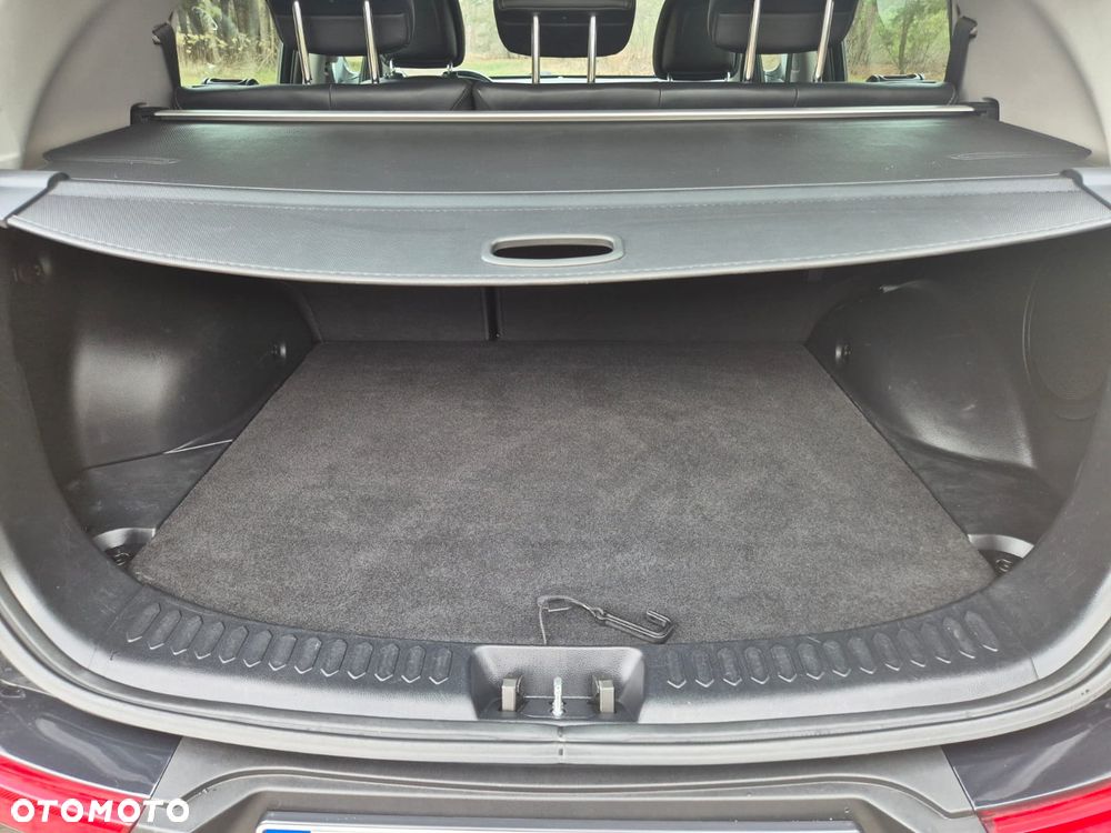 Kia Sportage 1.7 CRDI 2WD ISG Dream-Team Edition - 24