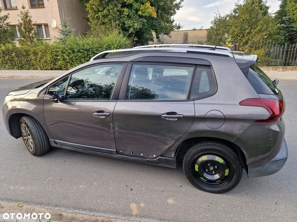 Peugeot 2008 1.6 BlueHDi Style - 10