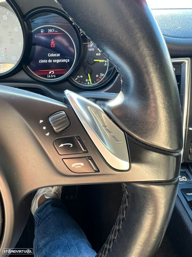 Porsche Panamera - 44