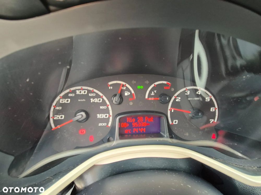 Ford KA 1.2 Titanium EU5 - 11