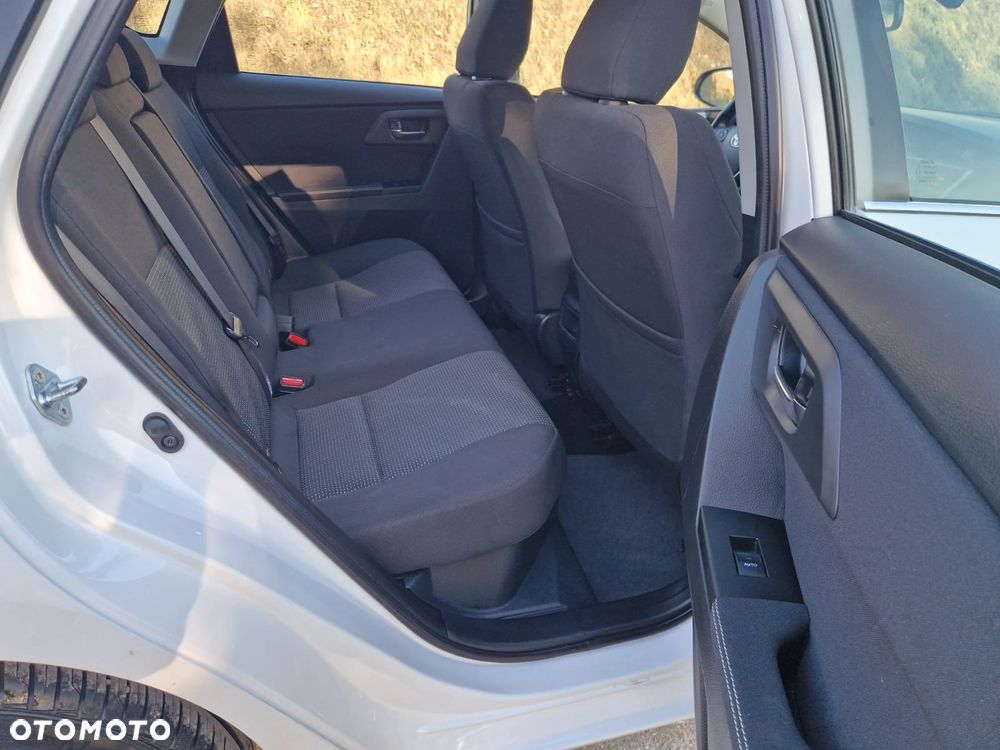 Toyota Auris - 15
