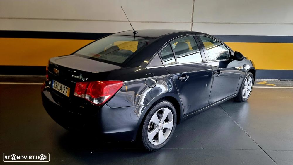 Chevrolet Cruze 2.0 VCDi LT - 3