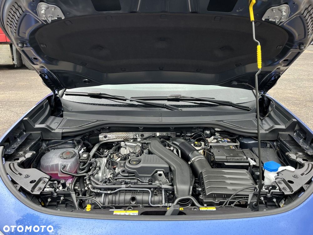 Volkswagen T-Roc 1.5 eTSI Life DSG - 39