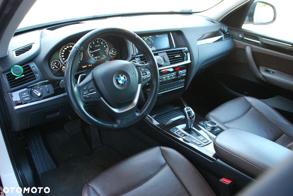 BMW X3 xDrive28i xLine - 11