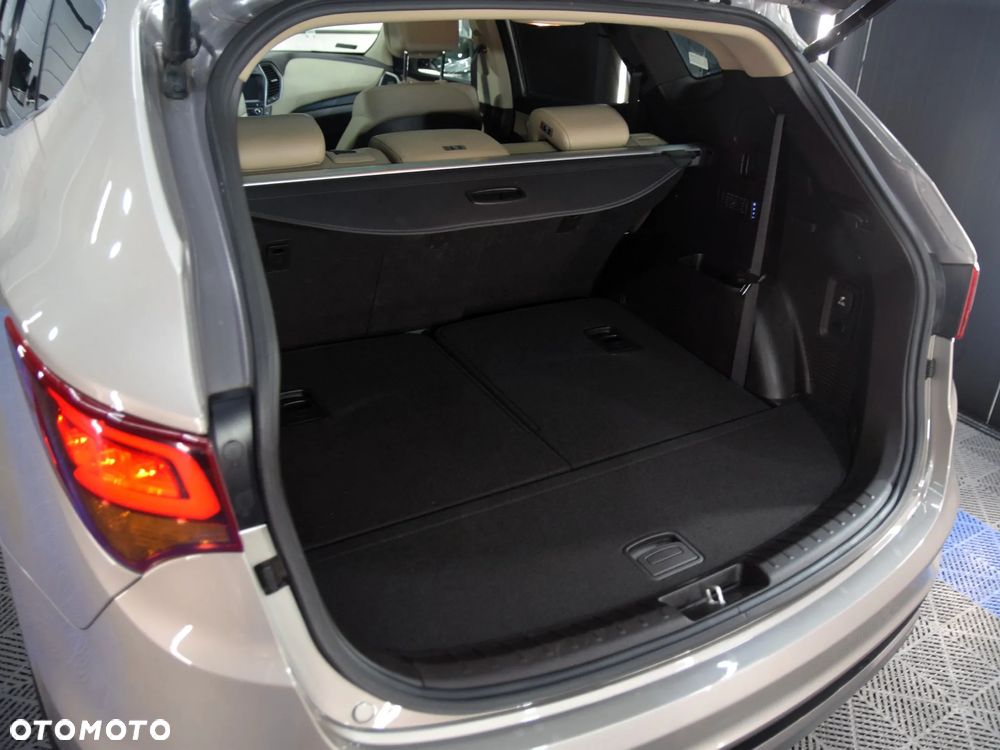 Hyundai Santa Fe 2.0 CRDi Platinum 4WD 7os - 10
