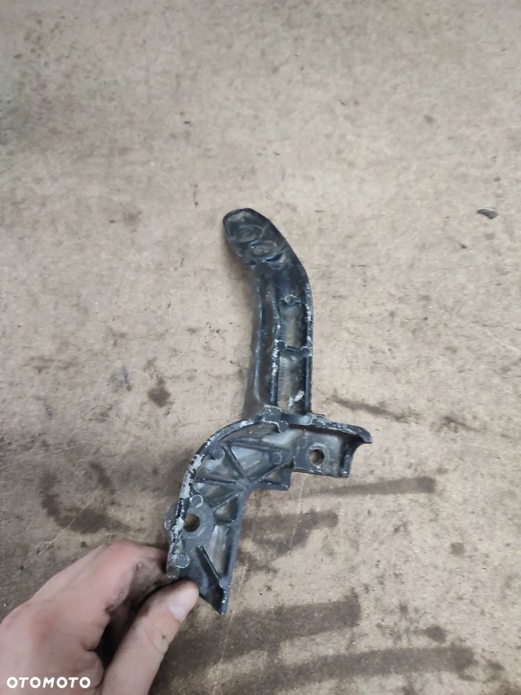 Stelaż, mocowanie lusterka, czachy Yamaha Fazer FZS 600 - 3