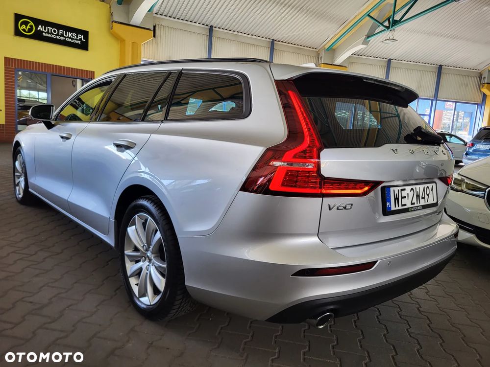 Volvo V60 B4 D Momentum - 5