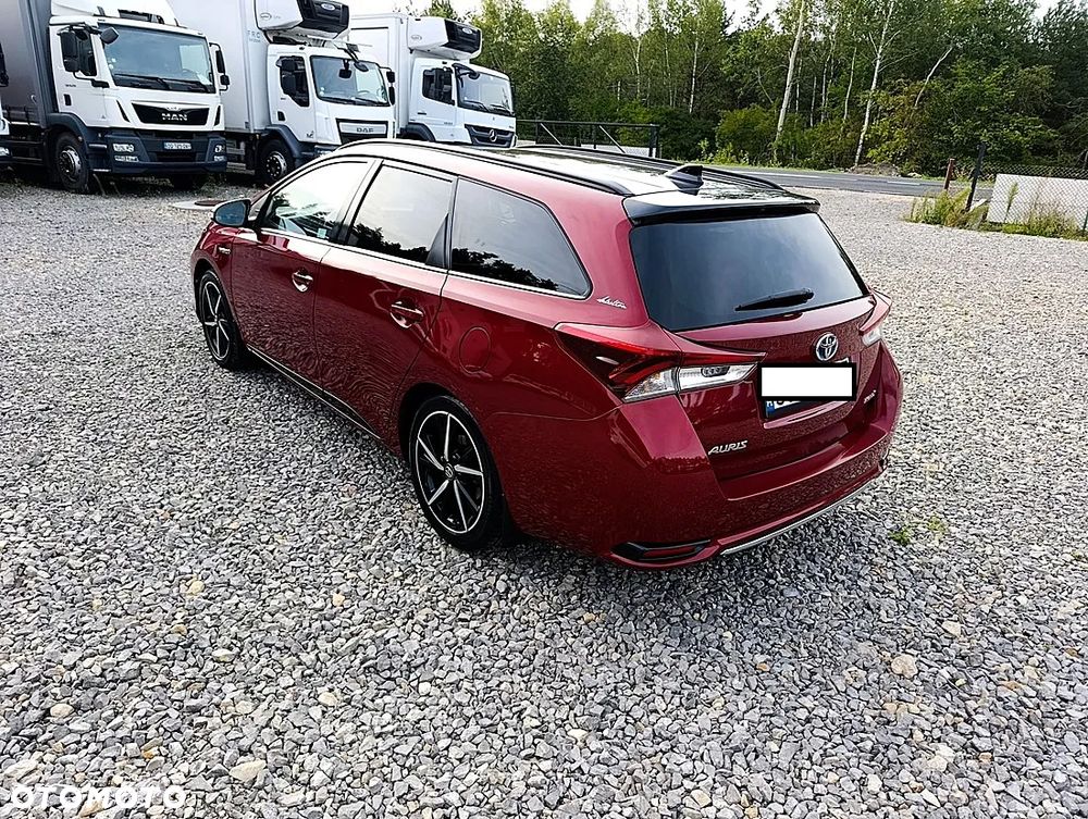 Toyota Auris Hybrid 135 Selection - 7