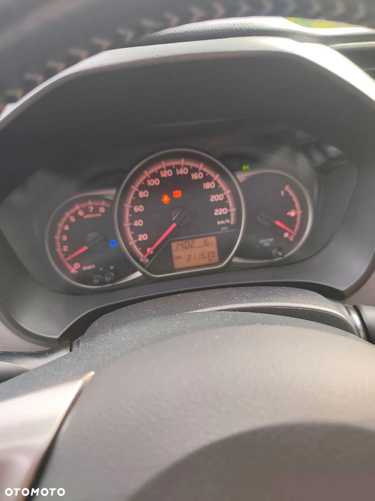 Toyota Yaris - 8