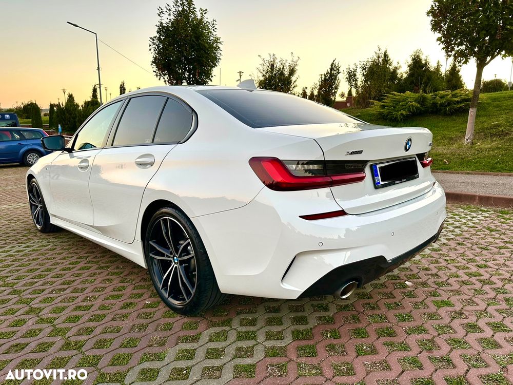 BMW Seria 3 330i xDrive Aut. M Sport - 4