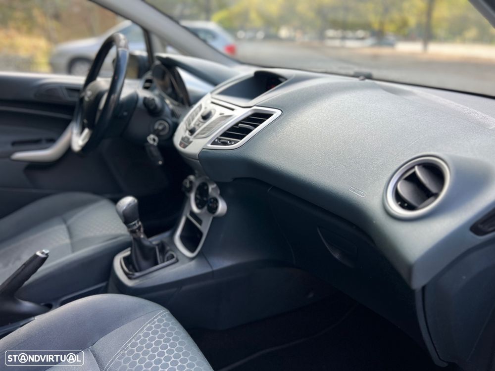 Ford Fiesta 1.25 Titanium - 10