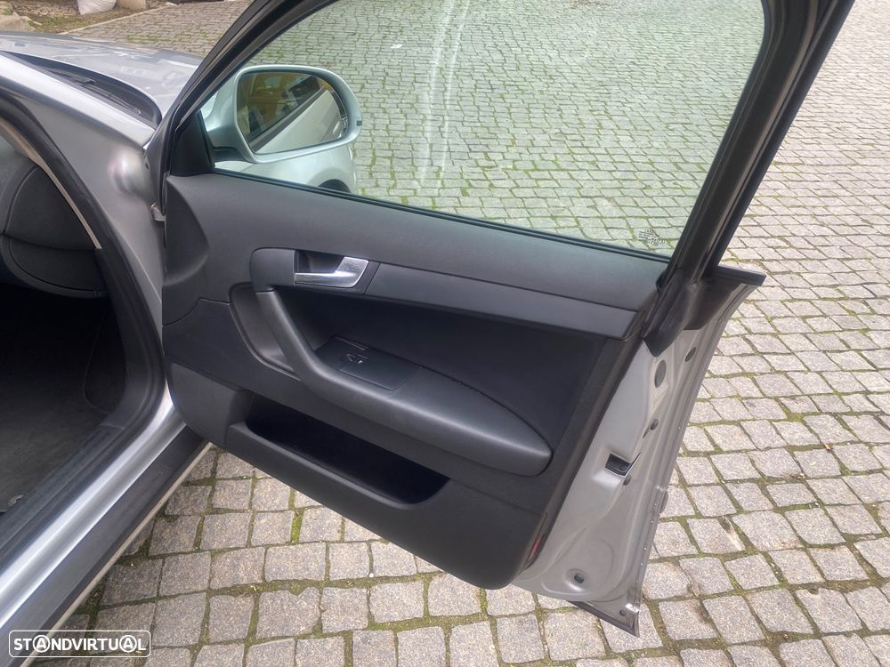 Audi A3 Sportback 2.0 TDi Attraction - 20