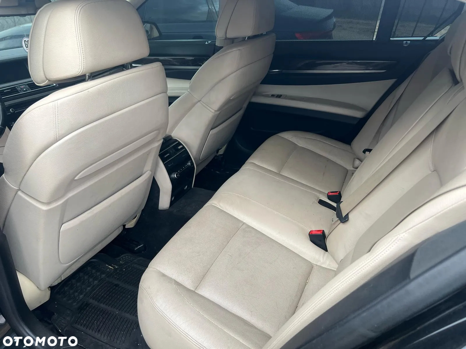 BMW Seria 7 740Li - 14