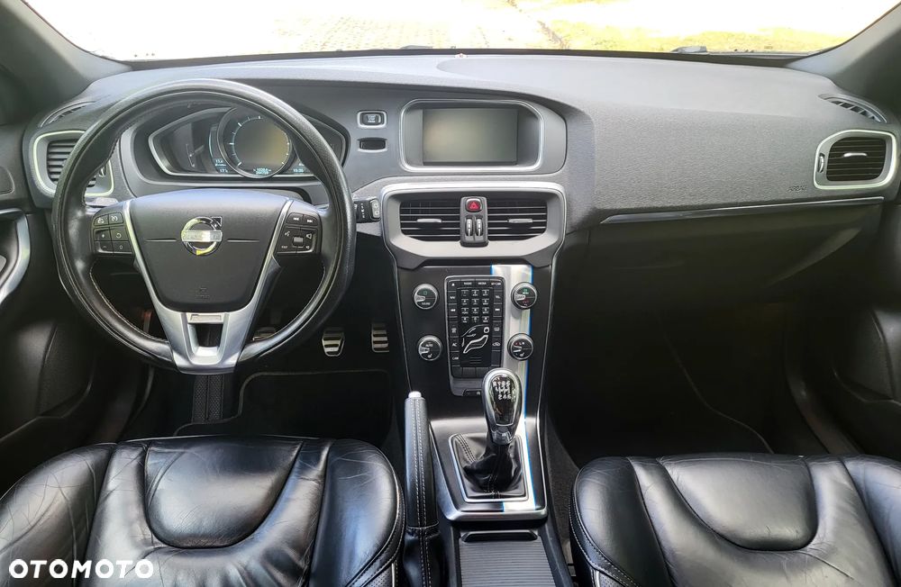 Volvo V40 - 15