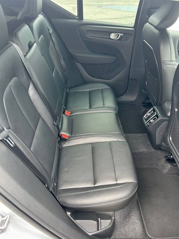 Volvo XC 40 D3 AWD Momentum Pro - 14