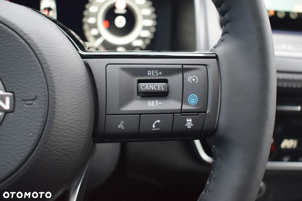 Nissan Qashqai 1.3 DIG-T MHEV N-Connecta Xtronic - 17
