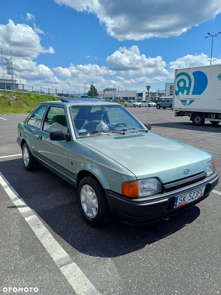 Ford Escort - 13
