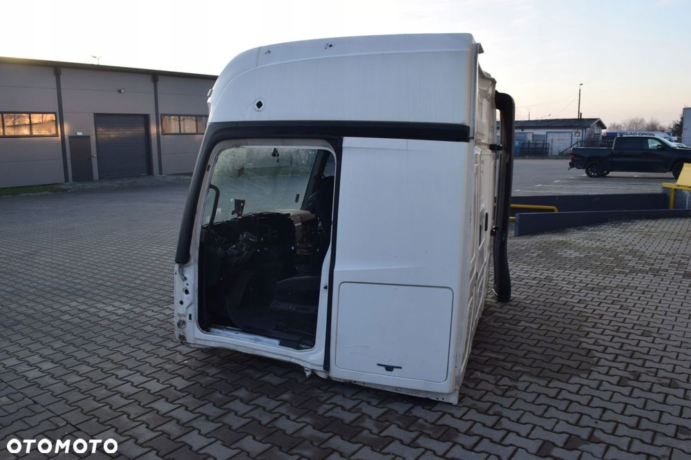 SZKIELET KABINA MERCEDES ACTROS MP4 GIGA SPACE - 2